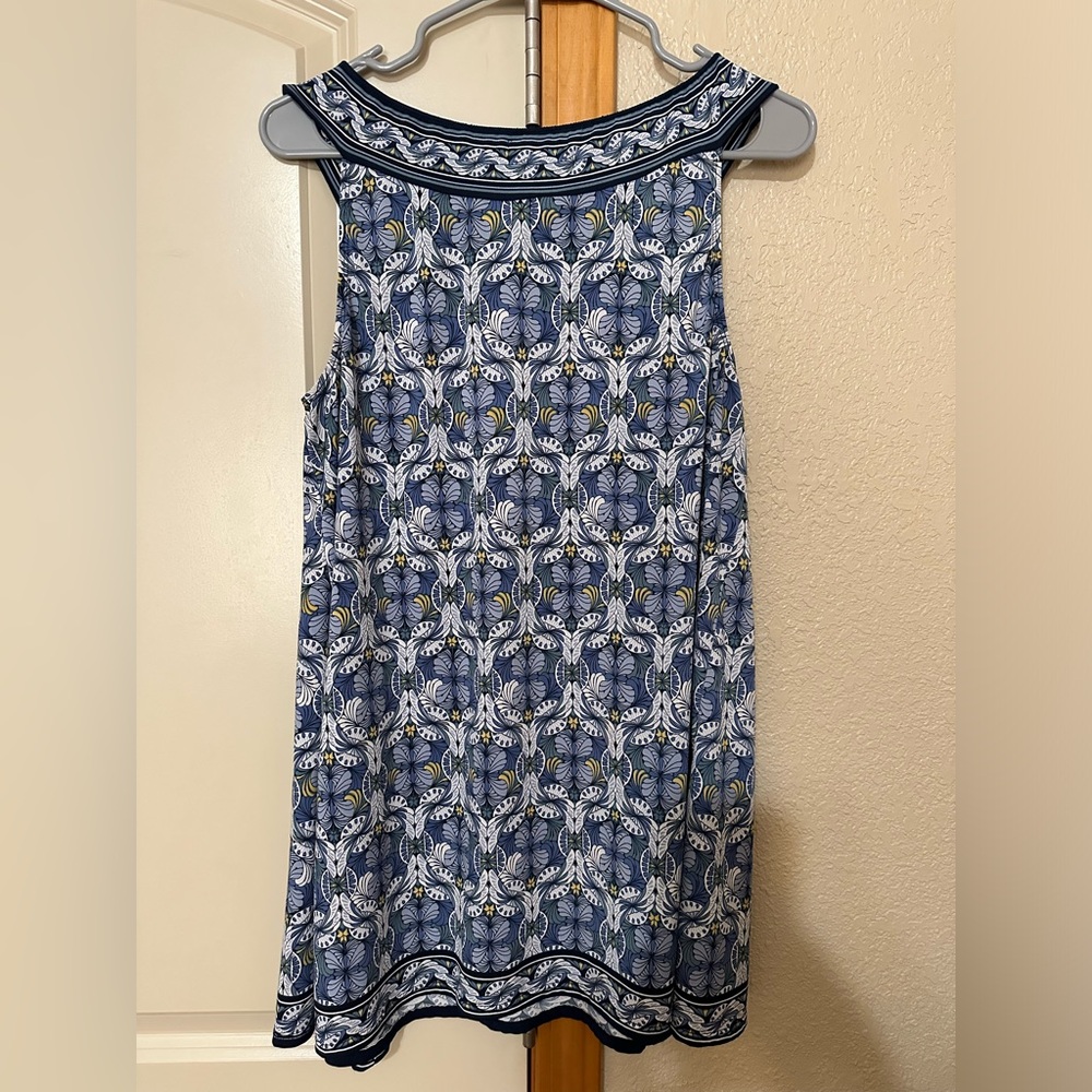 MAX STUDIO Sleeveless Blouse